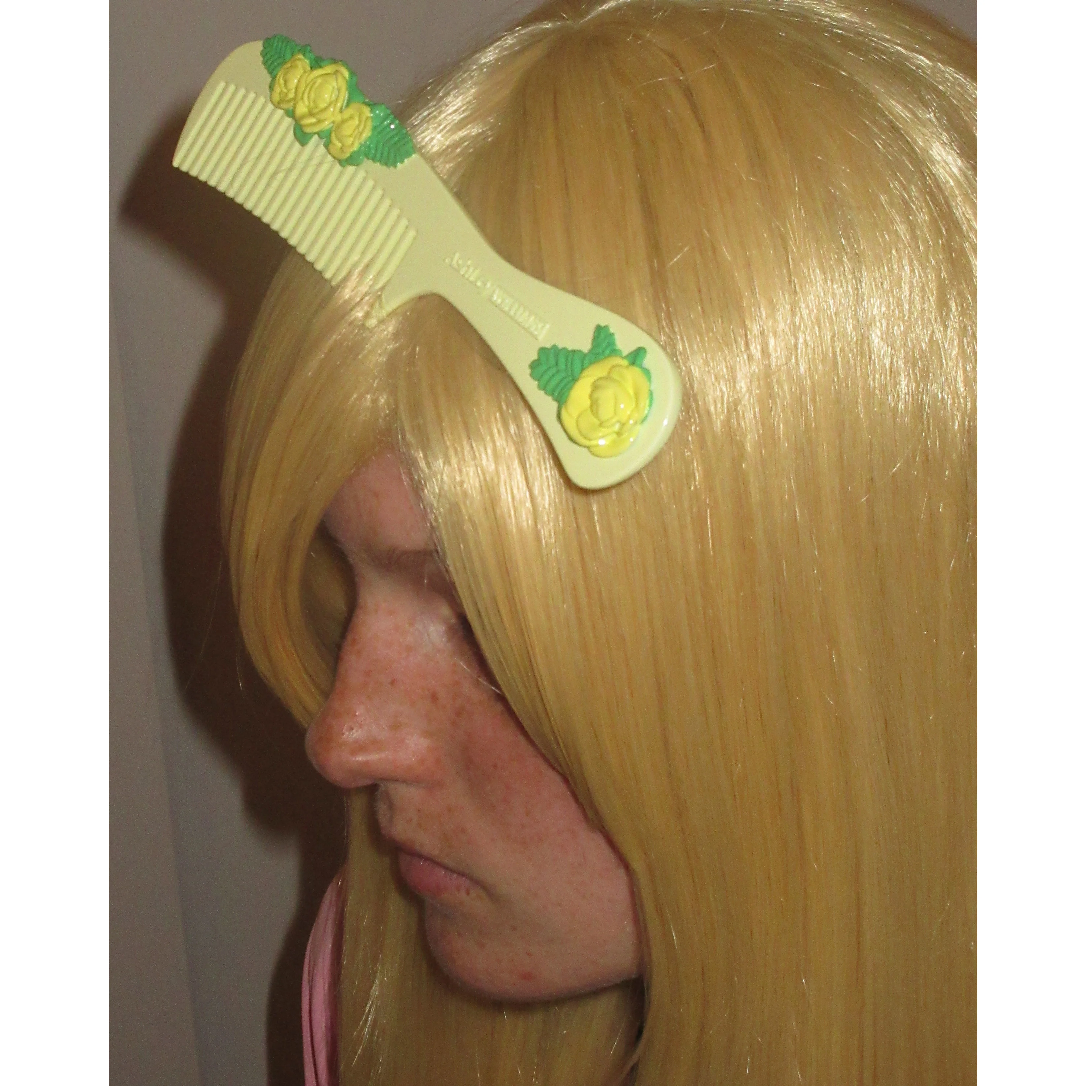 YELLOW FLOWER COMB HAIR CLIP - Image 4